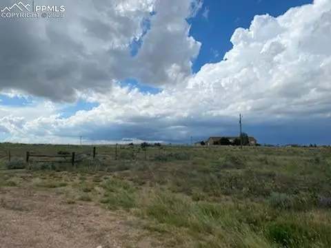 1895 E Frying Pan DR, Pueblo West, CO 81007