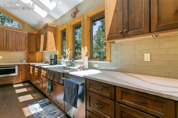 19902 W Elk Creek DR, Colorado Springs, CO 80908