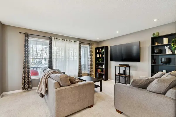 4024 Windsong BLVD SW, Airdrie, AB T4B 3Z5