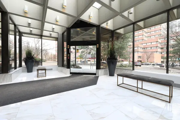 33 Elmhurst AVE #101, Toronto C07, ON M2N 6G8