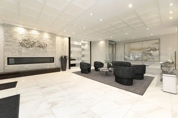 33 Elmhurst AVE #101, Toronto C07, ON M2N 6G8