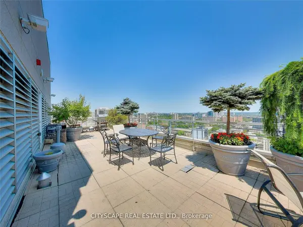 50 Lombard ST #2501, Toronto C08, ON M5C 2X4