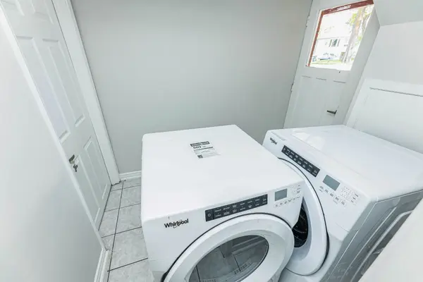 7072 Magic CT, Mississauga, ON L4T 3A1