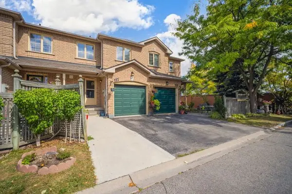 2 Sir Lou DR #127, Brampton, ON L6Y 5A8