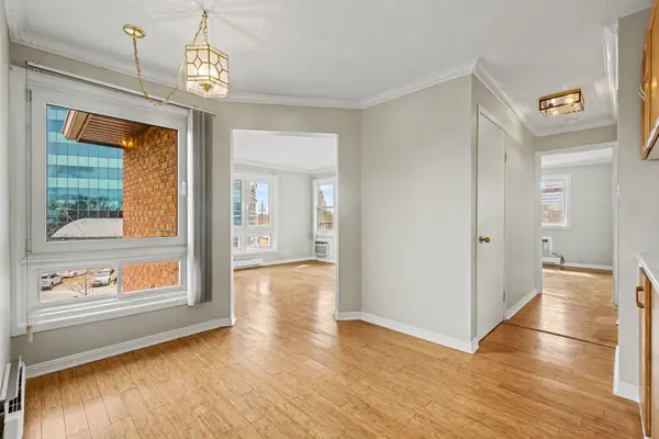 316 Savard AVE #306, Vanier And Kingsview Park, ON K1L 7S2