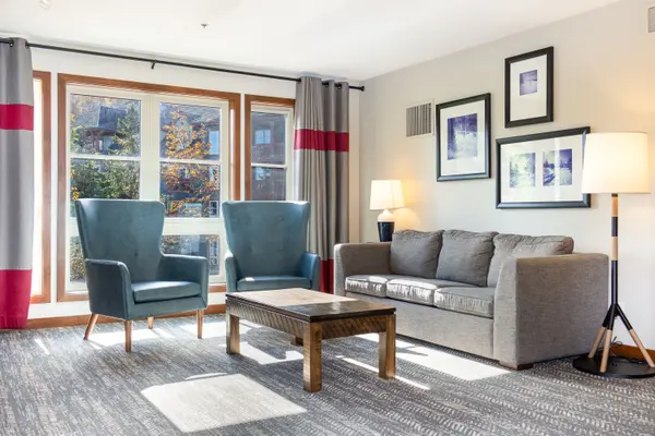 152 Jozo Weider BLVD #232, Blue Mountains, ON L9Y 0V2