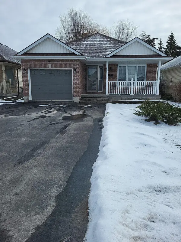 71 Finch DR, Belleville, ON K8P 5L4