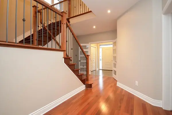 141 Highbury Park DR, Barrhaven, ON K2J 5Y1