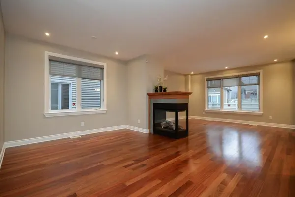 141 Highbury Park DR, Barrhaven, ON K2J 5Y1