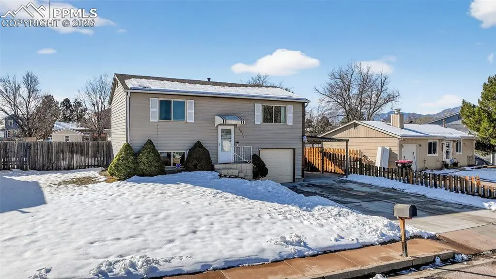 5015 Ivor DR, Colorado Springs, CO 80916