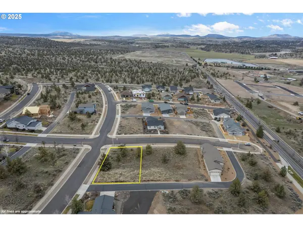 SE Greenleaf LN, Madras, OR 97741