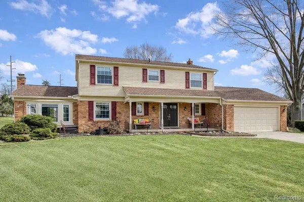 41862 Baintree CIR, Northville Township, MI 48168