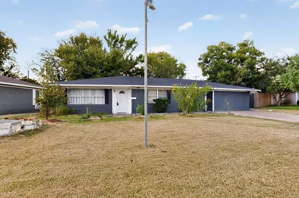 1029 S Bryan Street, Mesquite, TX 75149