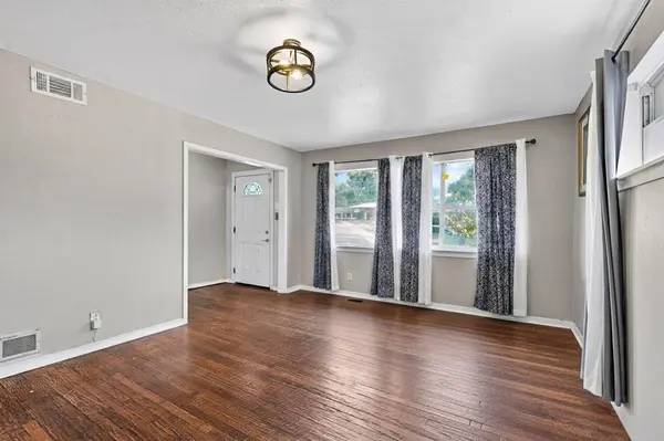 1029 S Bryan Street, Mesquite, TX 75149