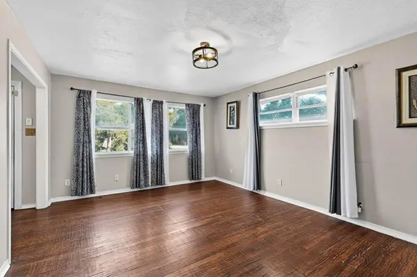 1029 S Bryan Street, Mesquite, TX 75149