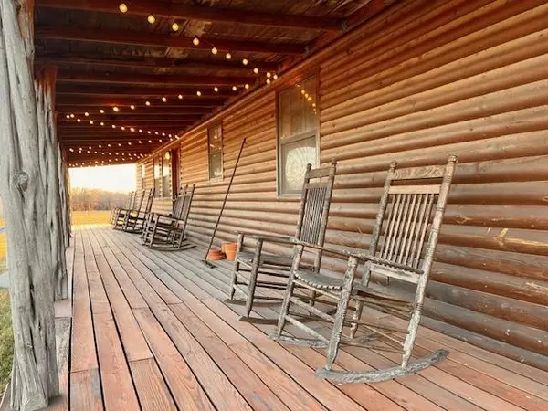 1255 Daniel Road, Weatherford, TX 76087