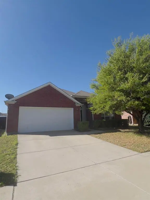8720 Chisholm Trail, Cross Roads, TX 76227