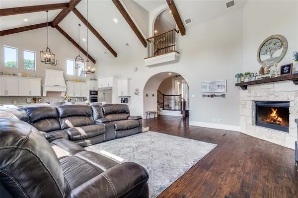 301 Red River Cir Trail, Highland Village, TX 75077