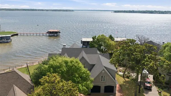 121 Saint Annes, Mabank, TX 75156