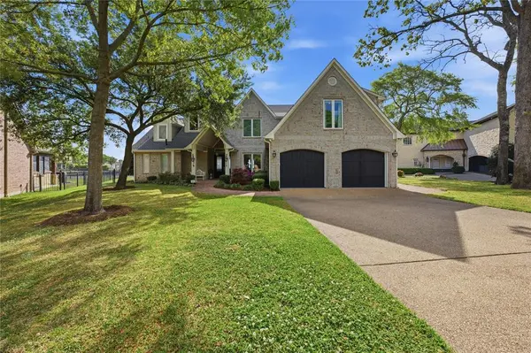 121 Saint Annes, Mabank, TX 75156