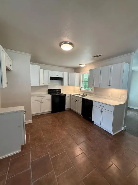 507 Davis Drive, Athens, TX 75751