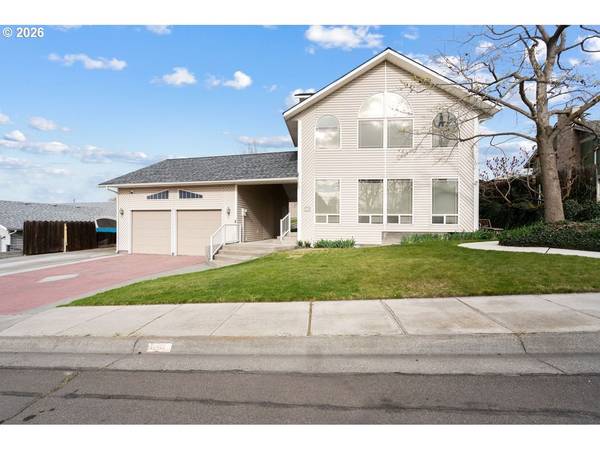 325 SE 9TH DR, Hermiston, OR 97838