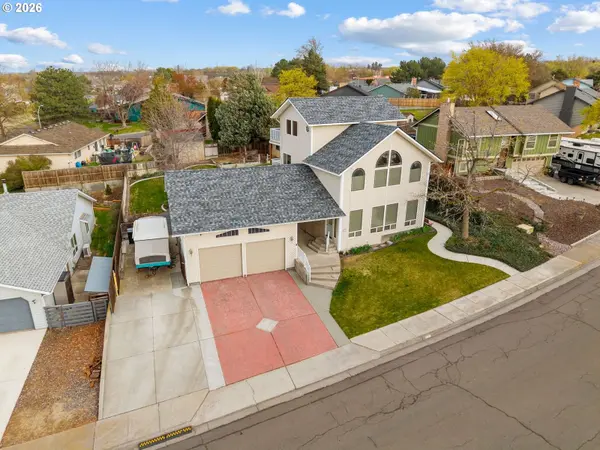 325 SE 9TH DR, Hermiston, OR 97838