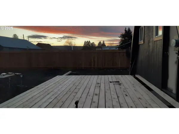 112 E State ST, Ukiah, OR 97880