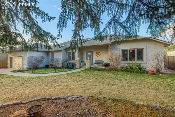 2693 Fairway DR, Colorado Springs, CO 80909