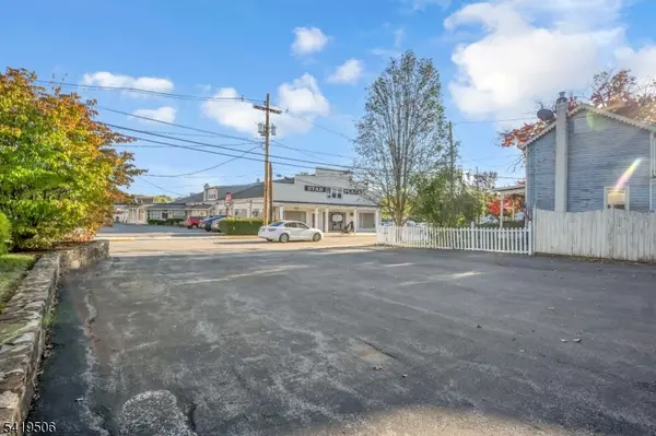 101 Belvidere Ave, Washington Boro, NJ 07882