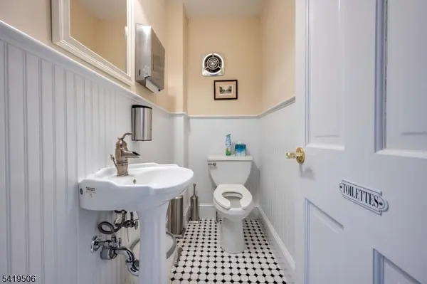 101 Belvidere Ave, Washington Boro, NJ 07882