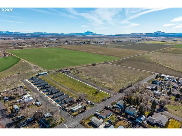 512 SW 6th ST, Metolius, OR 97741