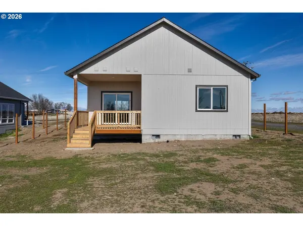 512 SW 6th ST, Metolius, OR 97741