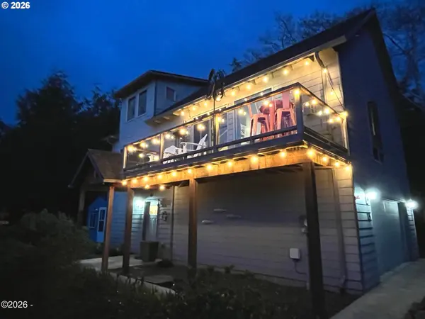 15 SHELL ST, Yachats, OR 97498