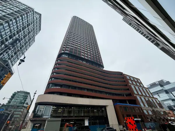 180 Front ST E #2610, Toronto C08, ON M5A 0A9