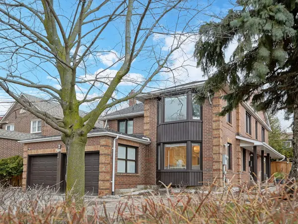 6 Tanjo CT, Vaughan, ON L4J 3B4