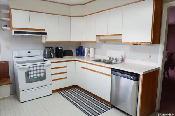 48 2nd AVENUE E, Lafleche, SK S0H 2K0