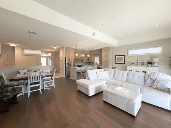 59 Julia DR, Welland, ON L3T 5W4