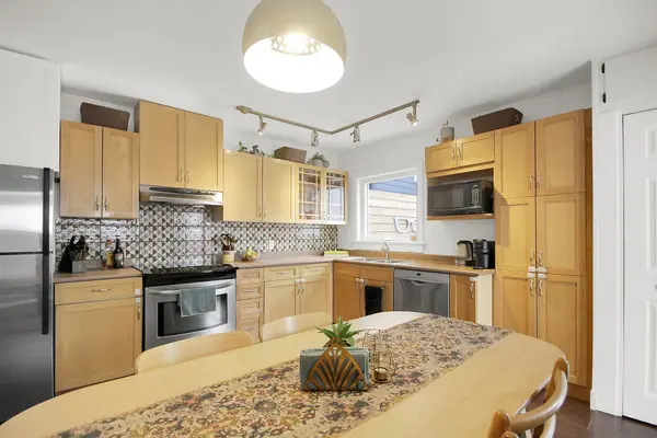 345 Tweedsmuir AVE, Westboro - Hampton Park, ON K1Z 5N3