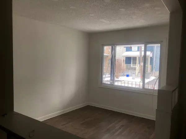 129 Pamilla ST, Dows Lake - Civic Hospital And Area, ON K1S 3K9