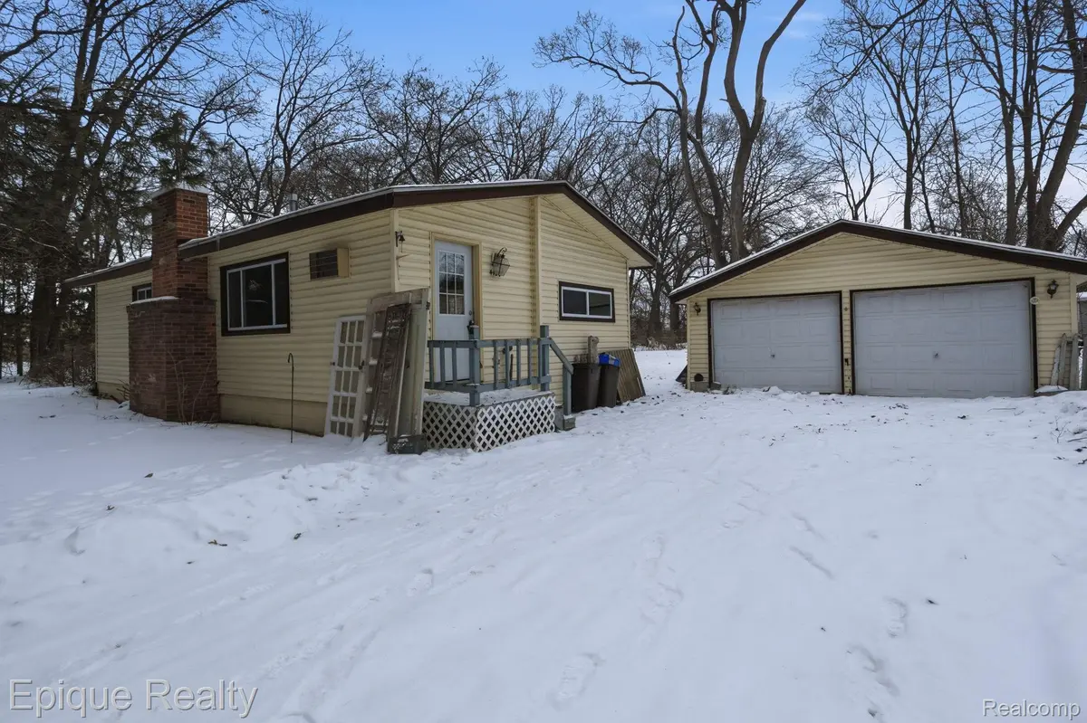 4120 Velma DR, Fort Gratiot Charter Township, MI 48059