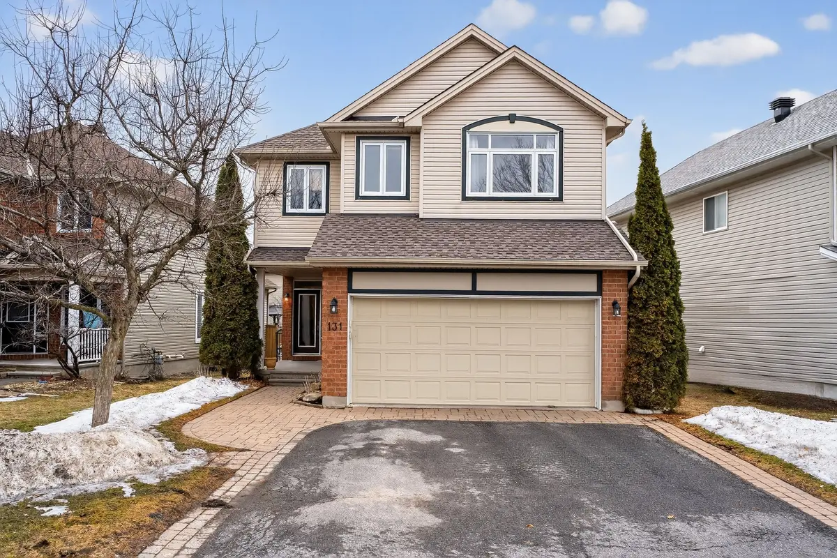 131 Spiritwood DR, Kanata, ON K2M 3A2