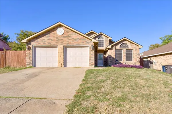 5532 Stone Meadow Lane,  Fort Worth,  TX 76179