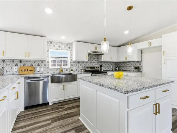 102 Sunshine Meadows Court, Weatherford, TX 76088