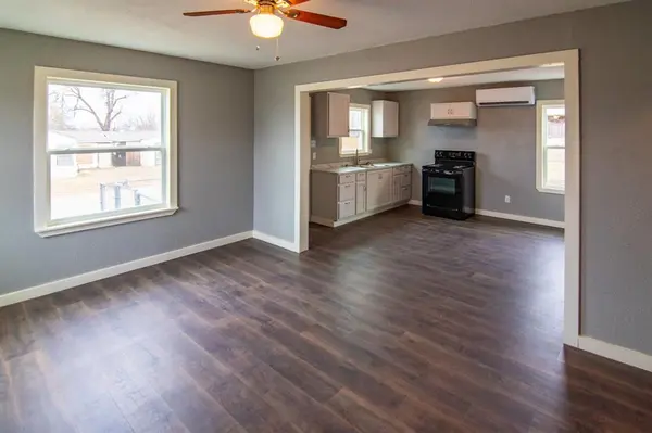 912 Lou Avenue, Sweetwater, TX 79556