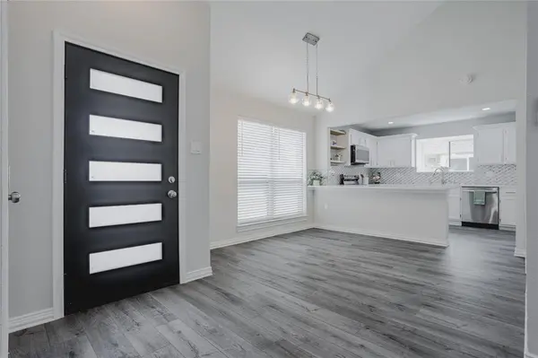 3617 Knights Bridge Drive, Rowlett, TX 75088