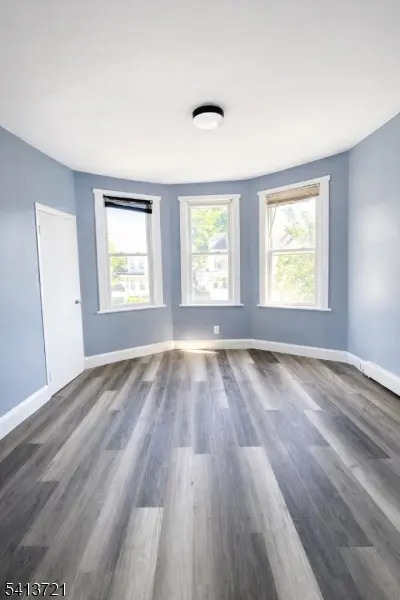 204 Demott Ave, Clifton City, NJ 07011