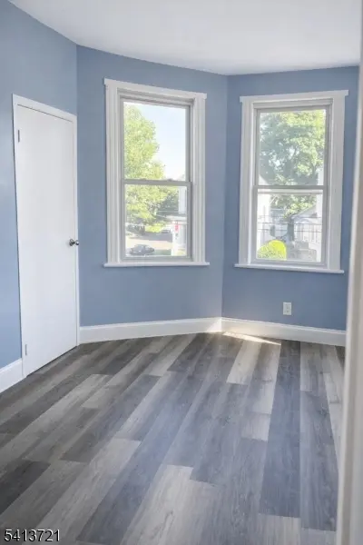 204 Demott Ave, Clifton City, NJ 07011