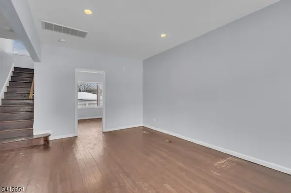 323 Van Houten Ave, Passaic City, NJ 07055