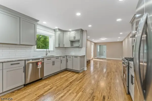 56 Mountainside Rd, Mendham Boro, NJ 07945